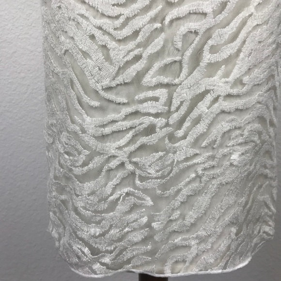 BCBG Max Azria Irisa Embroidered Pencil Skirt SK21 - Picture 5 of 9